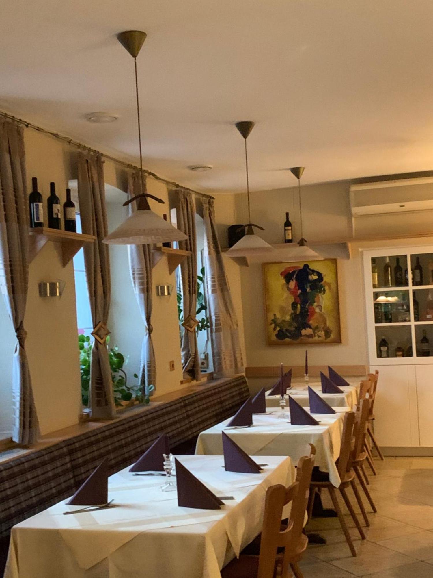 Hotel Pizzeria Da Beni Kochersteinsfeld Buitenkant foto