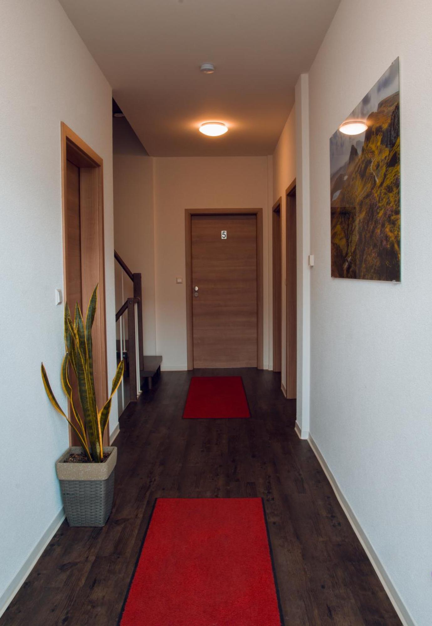 Hotel Pizzeria Da Beni Kochersteinsfeld Buitenkant foto